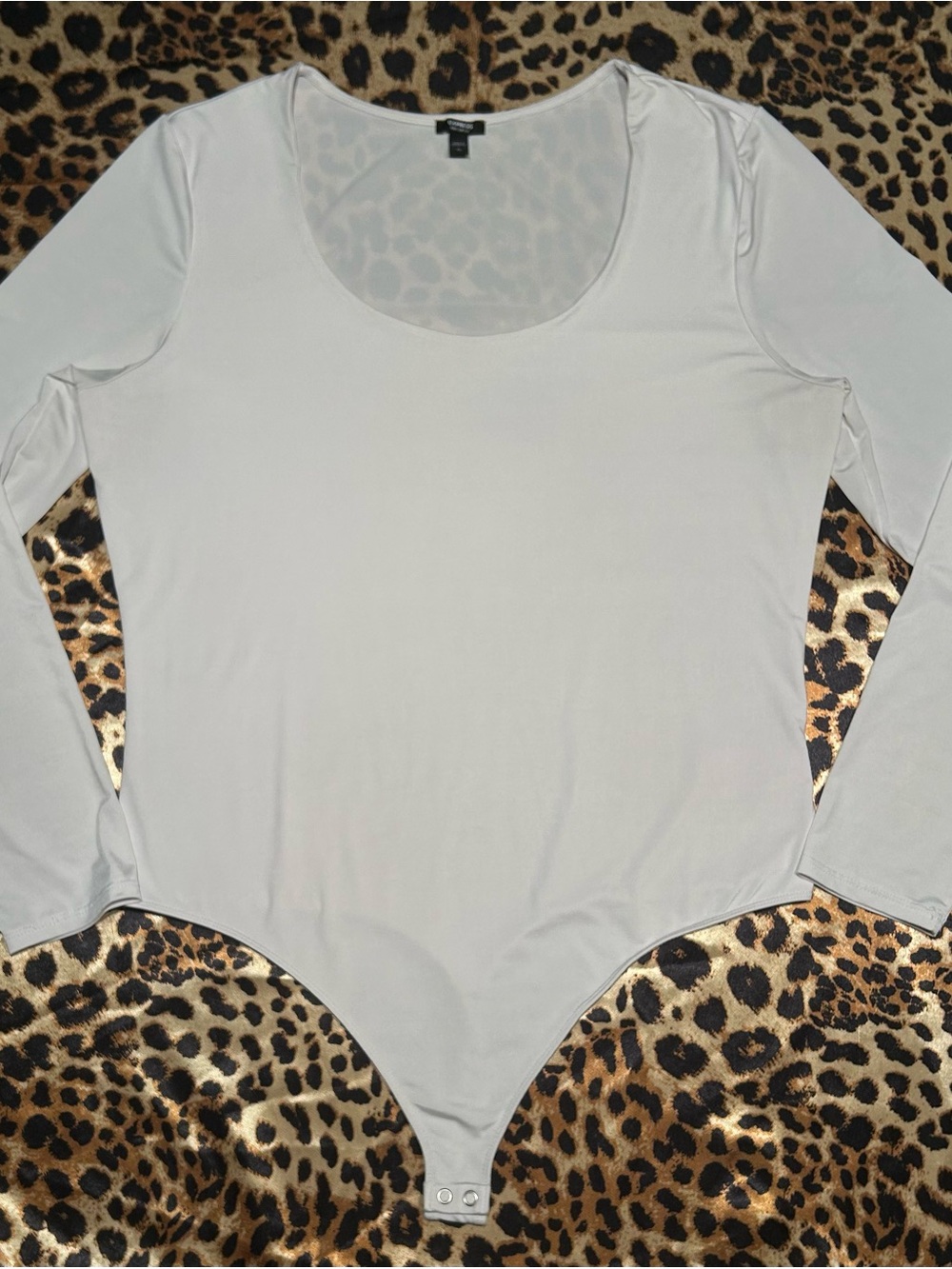 Express White Body Contour Scoop Neck Long Sleeve Bodysuit